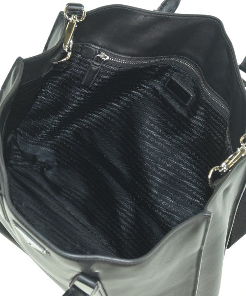 PRADA กระเป๋าถือขนาดใหญ่