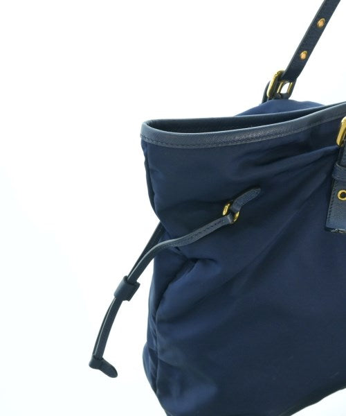 PRADA กระเป๋าถือขนาดใหญ่