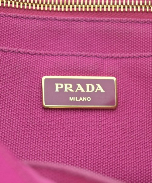PRADA กระเป๋า อื่น
