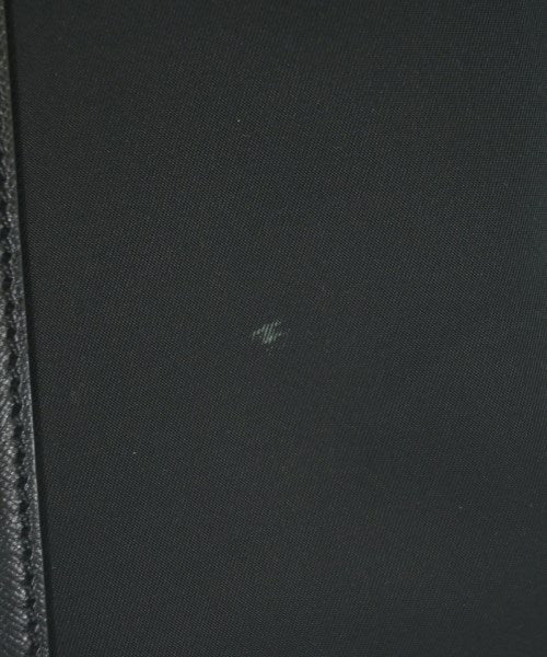 PRADA กระเป๋าธุรกิจ