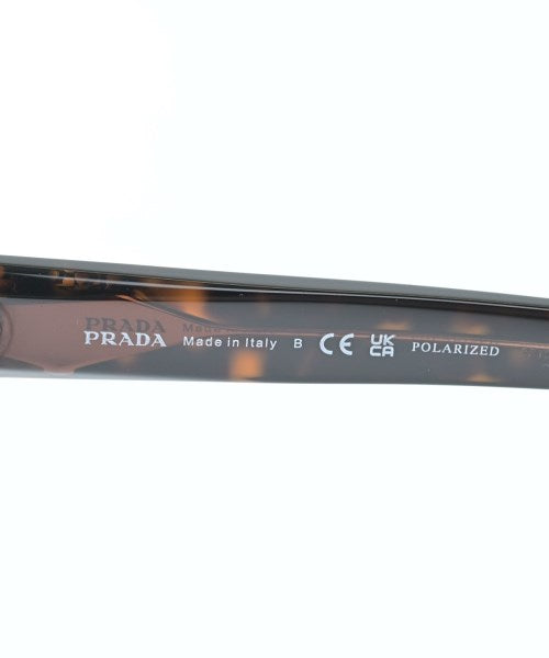 PRADA แว่นกันแดด