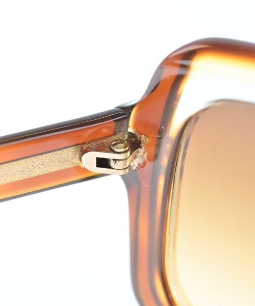 PRADA แว่นกันแดด