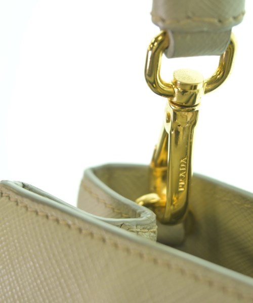 PRADA กระเป๋าถือ