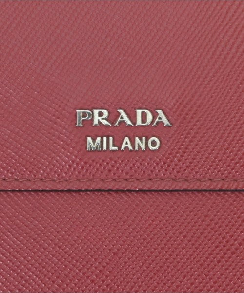 PRADA กระเป๋าถือ