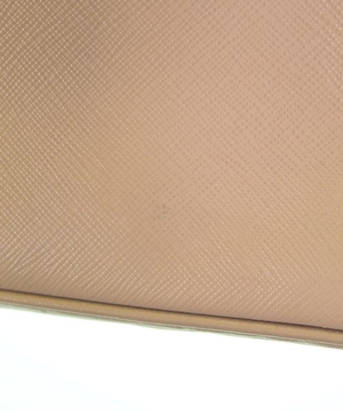 PRADA กระเป๋าถือ