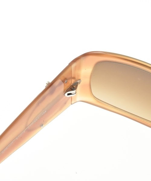 PRADA แว่นกันแดด