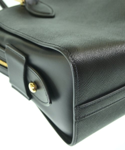 PRADA กระเป๋าถือ