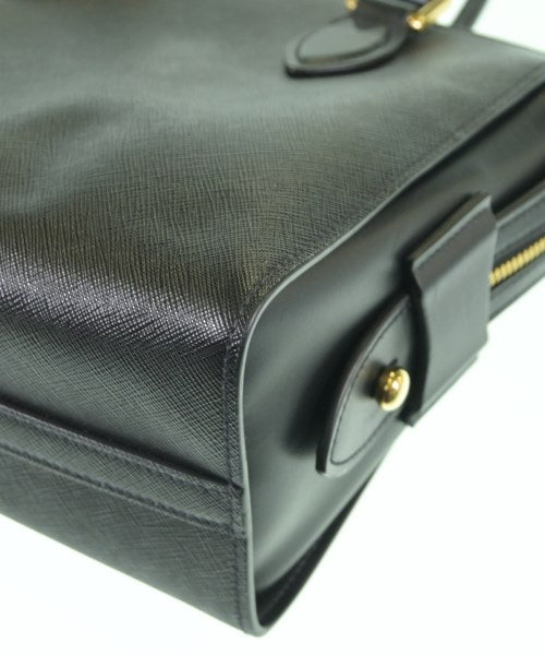 PRADA กระเป๋าถือ