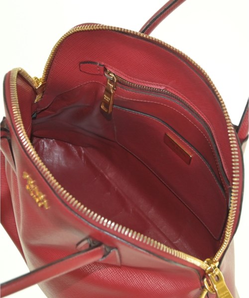 PRADA กระเป๋าถือ
