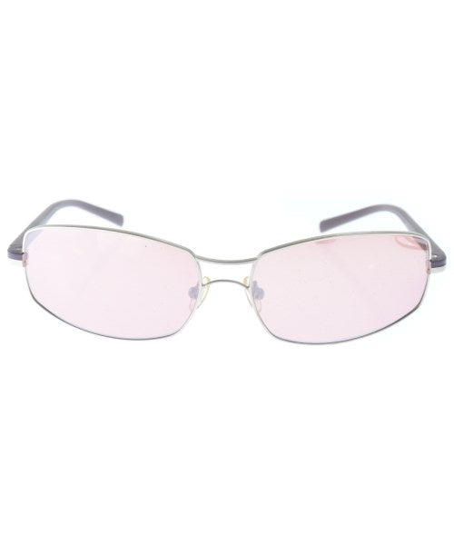 PRADA แว่นกันแดด