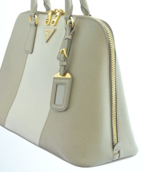 PRADA กระเป๋าถือ