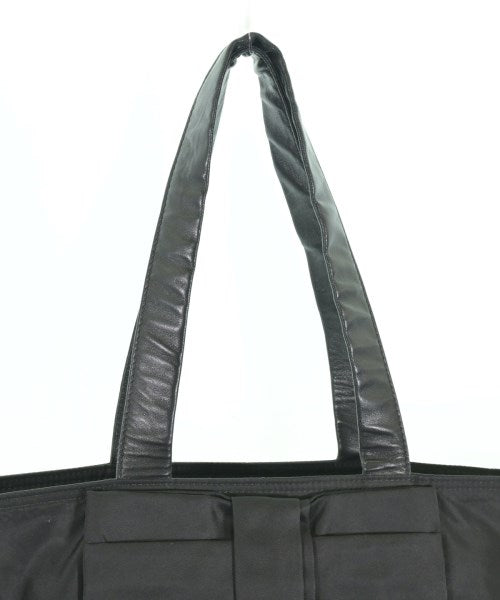 PRADA กระเป๋าถือขนาดใหญ่