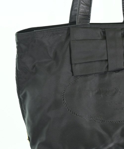 PRADA กระเป๋าถือขนาดใหญ่