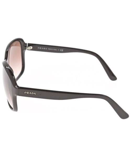 PRADA แว่นกันแดด