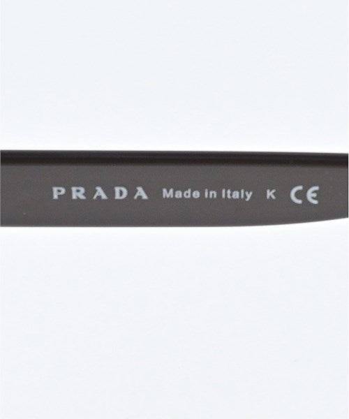 PRADA แว่นกันแดด