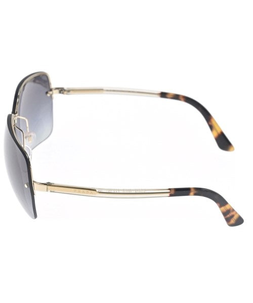 PRADA แว่นกันแดด