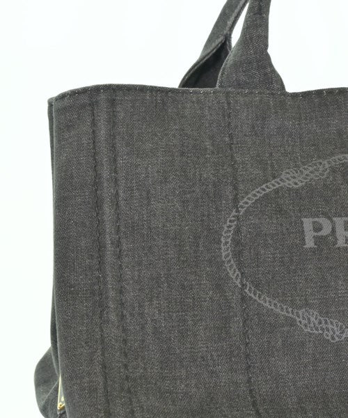 PRADA กระเป๋าถือ