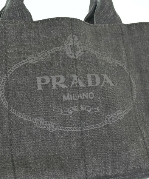 PRADA กระเป๋าถือ