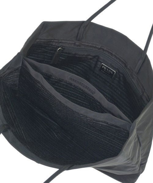 PRADA กระเป๋าถือ