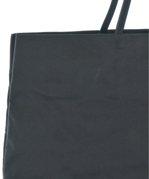 PRADA กระเป๋าถือ