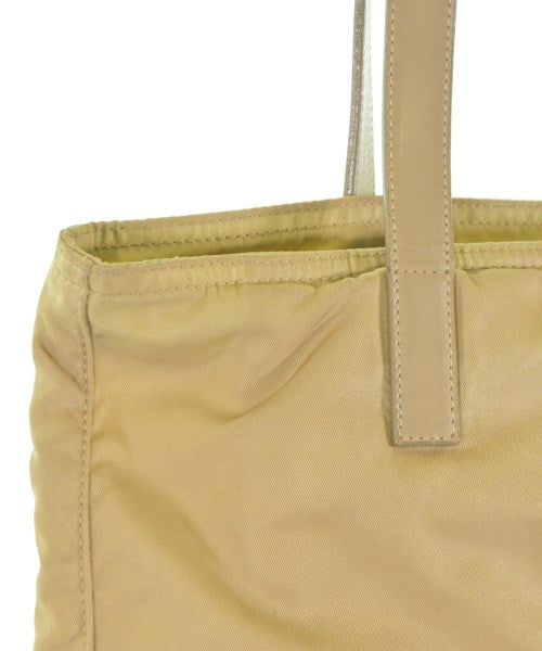 PRADA กระเป๋าถือขนาดใหญ่