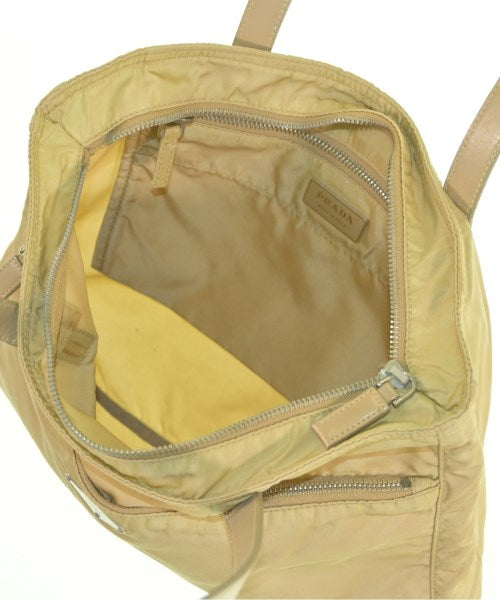 PRADA กระเป๋าถือขนาดใหญ่