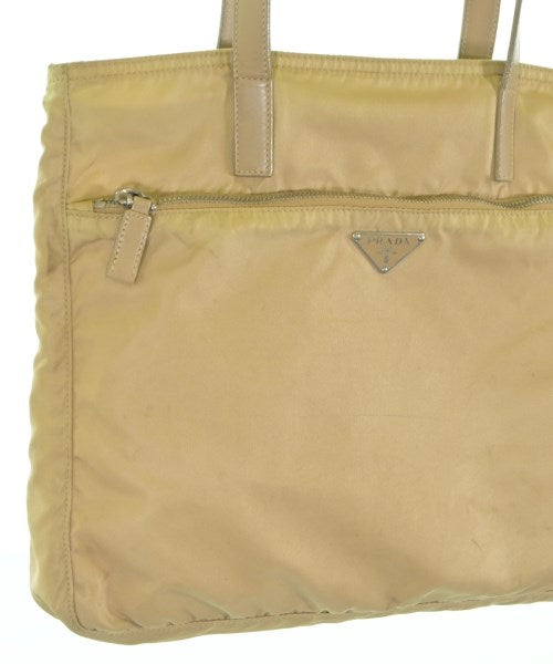 PRADA กระเป๋าถือขนาดใหญ่