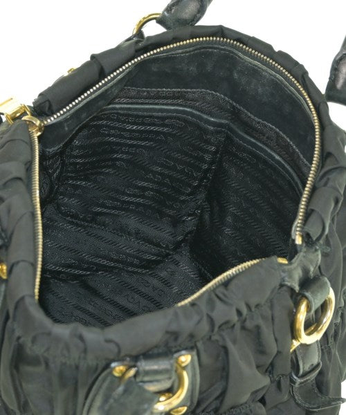 PRADA กระเป๋าถือ