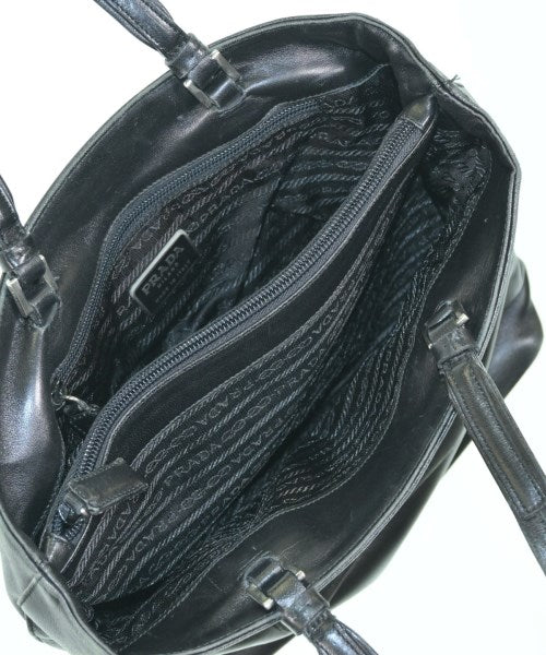 PRADA กระเป๋าถือ