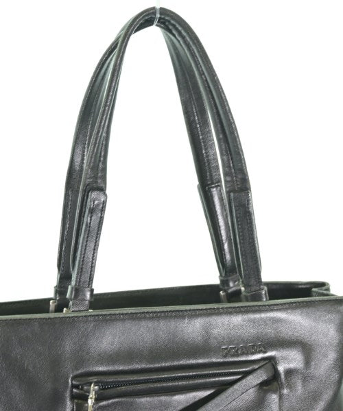 PRADA กระเป๋าถือ