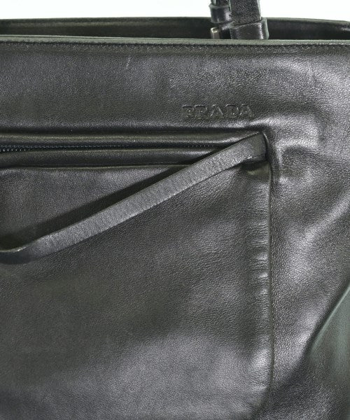 PRADA กระเป๋าถือ