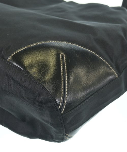 PRADA กระเป๋าถือขนาดใหญ่