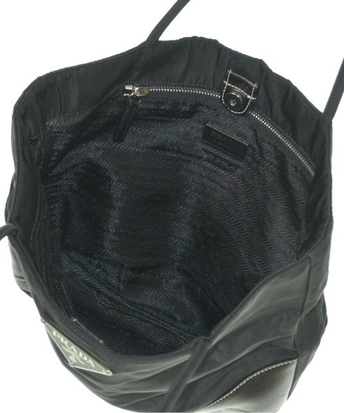 PRADA กระเป๋าถือขนาดใหญ่