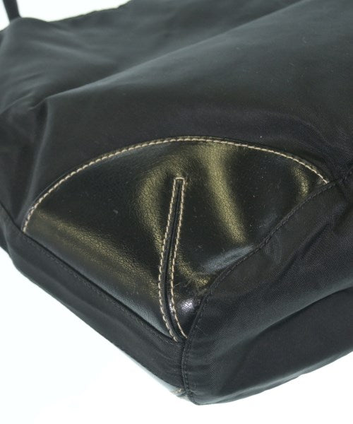 PRADA กระเป๋าถือขนาดใหญ่