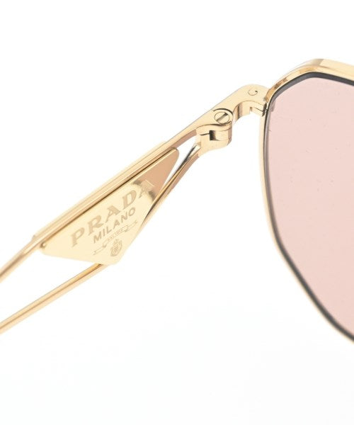 PRADA แว่นกันแดด
