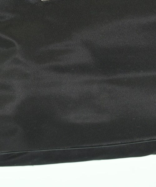 PRADA กระเป๋าธุรกิจ