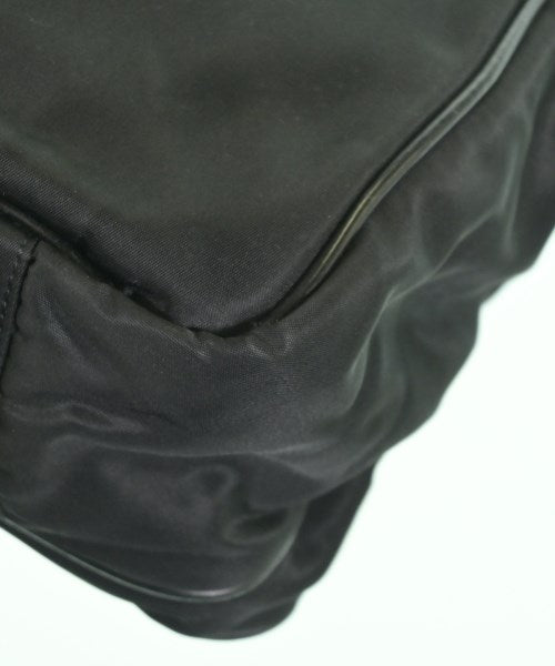 PRADA กระเป๋าธุรกิจ