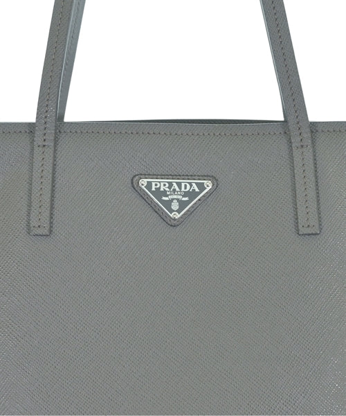 PRADA กระเป๋าถือขนาดใหญ่