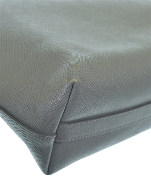 PRADA กระเป๋าถือขนาดใหญ่