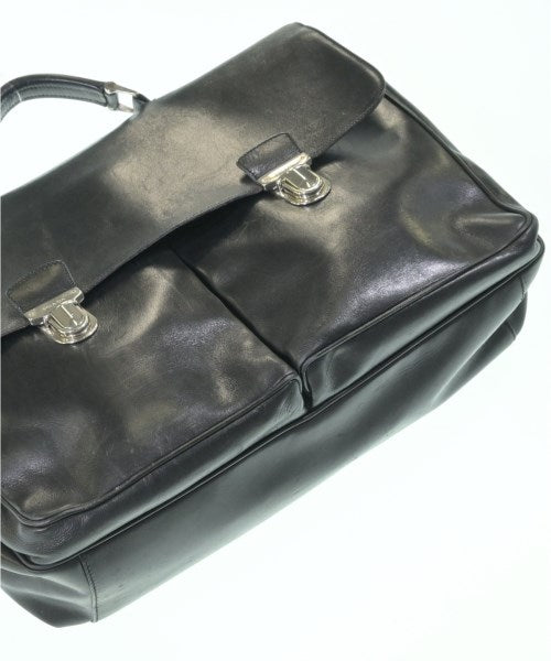 PRADA กระเป๋าธุรกิจ