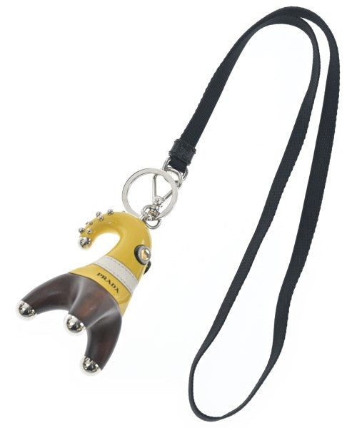 PRADA เครื่องประดับบนกระเป๋า