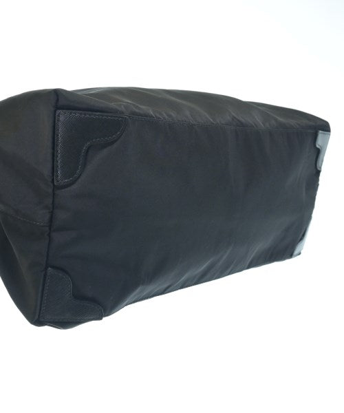 PRADA กระเป๋าถือขนาดใหญ่