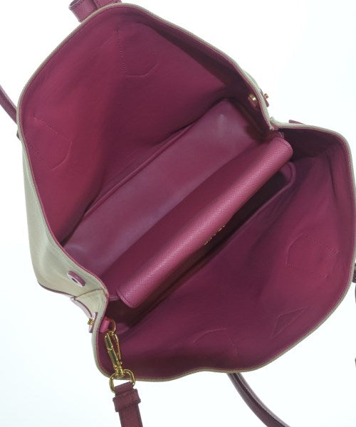 PRADA กระเป๋าถือขนาดใหญ่