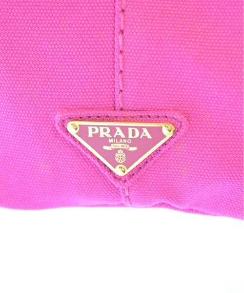 PRADA กระเป๋าถือขนาดใหญ่