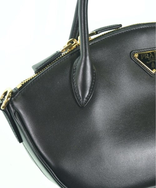 PRADA กระเป๋าถือ