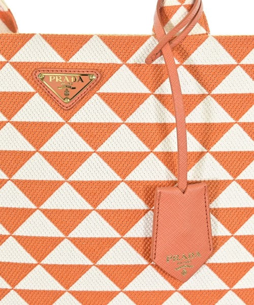 PRADA กระเป๋าถือขนาดใหญ่