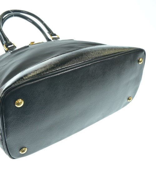 PRADA กระเป๋าถือ