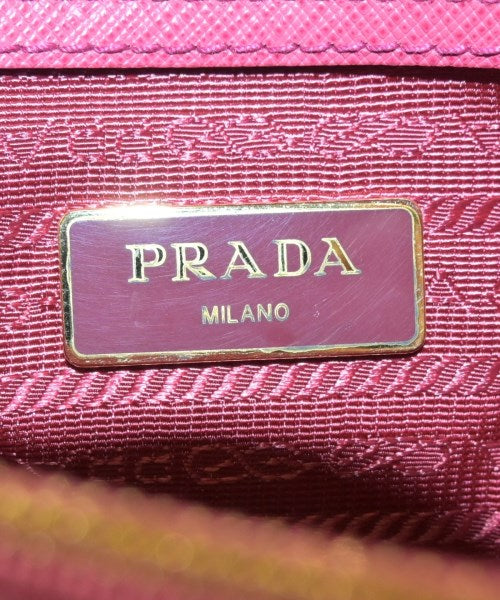 PRADA กระเป๋าถือ