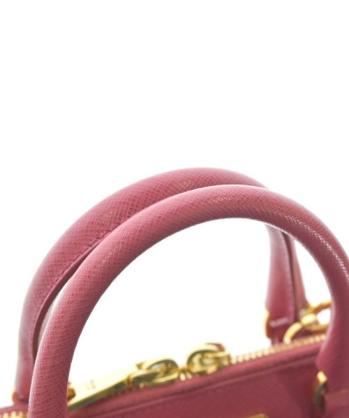 PRADA กระเป๋าถือ