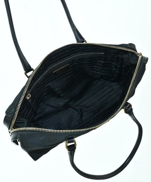 PRADA กระเป๋าถือ